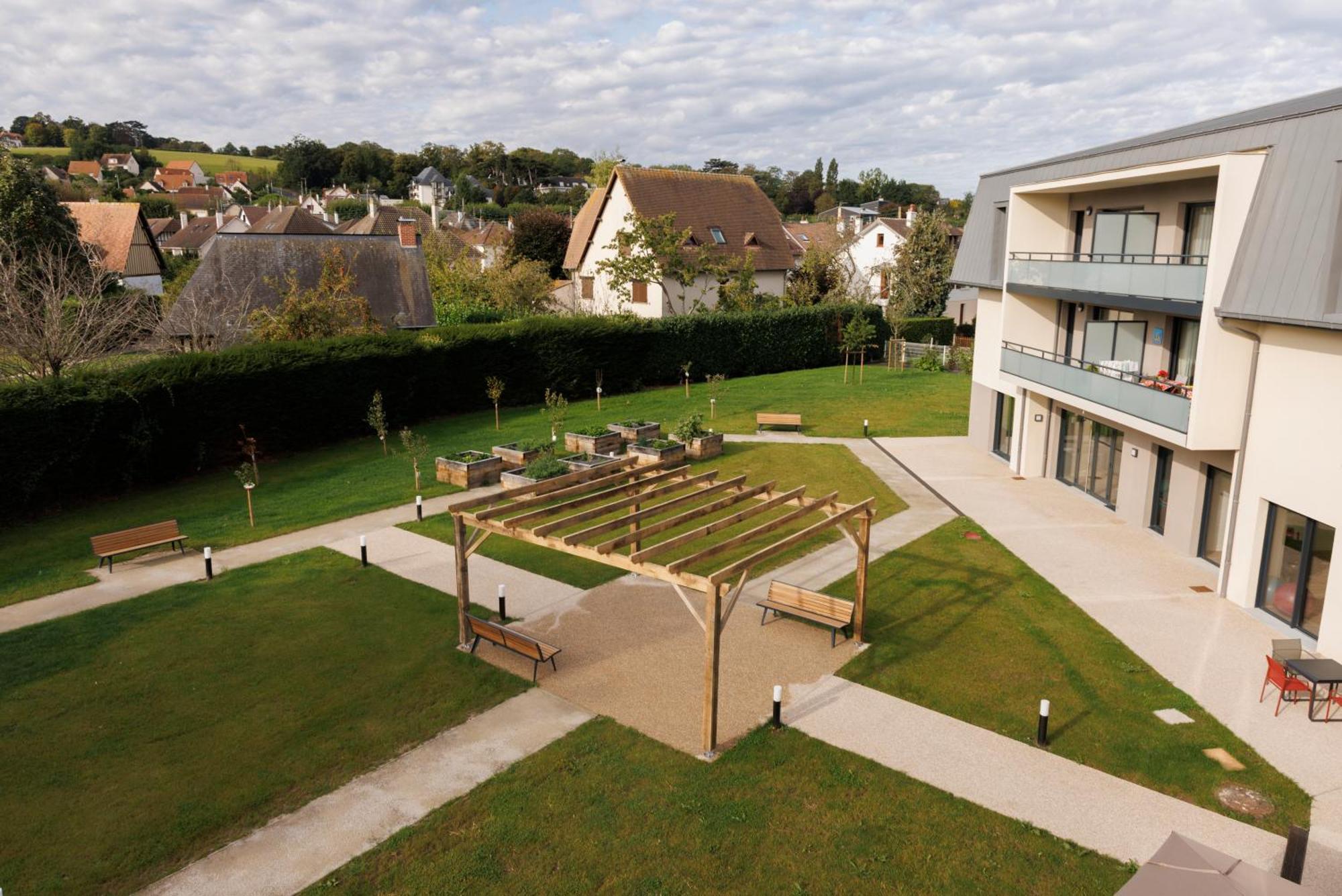 Les Boreales - Appart'Hotel & Restaurant Villers-sur-Mer Exterior photo